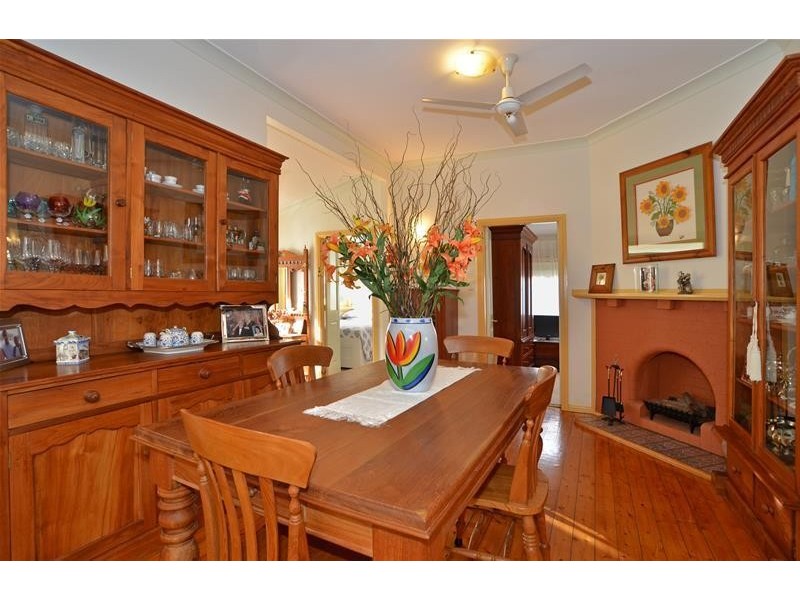 24 Beach Street, Ettalong Beach NSW 2257