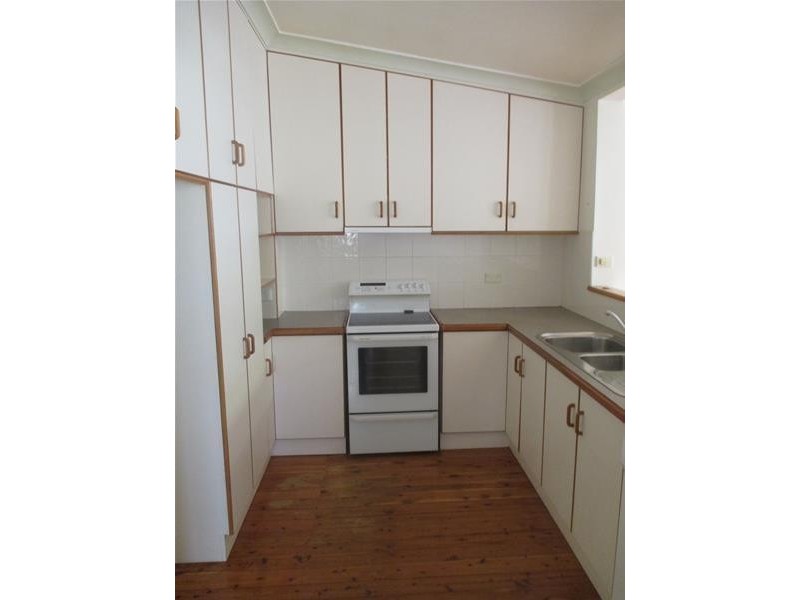 24 Beach Street, Ettalong Beach NSW 2257