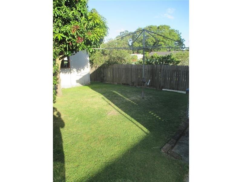 6 Lurline Street, Ettalong Beach NSW 2257