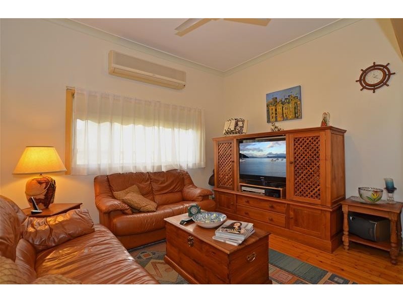 24 Beach Street, Ettalong Beach NSW 2257