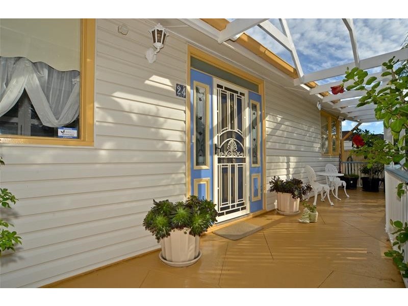 24 Beach Street, Ettalong Beach NSW 2257