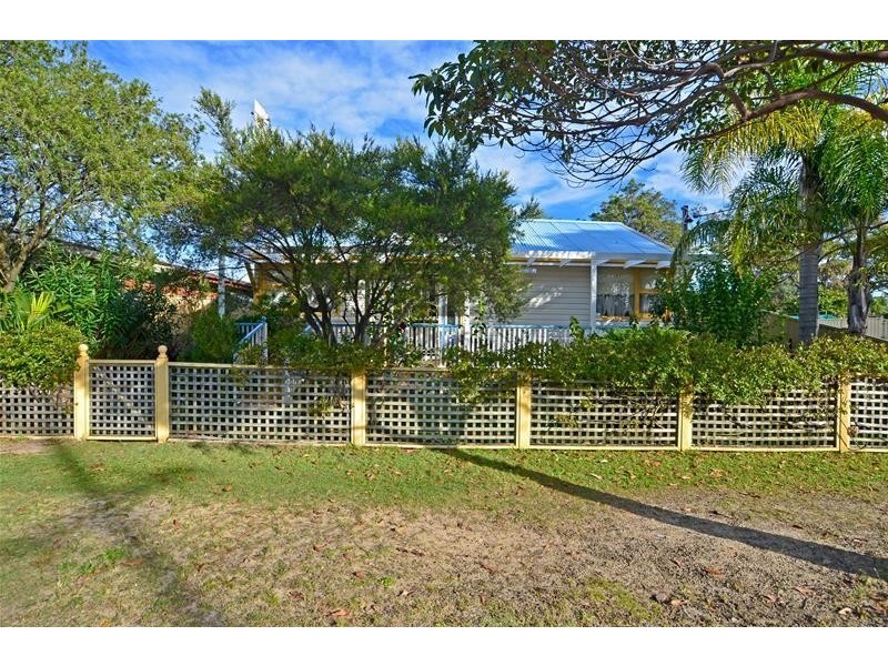 24 Beach Street, Ettalong Beach NSW 2257