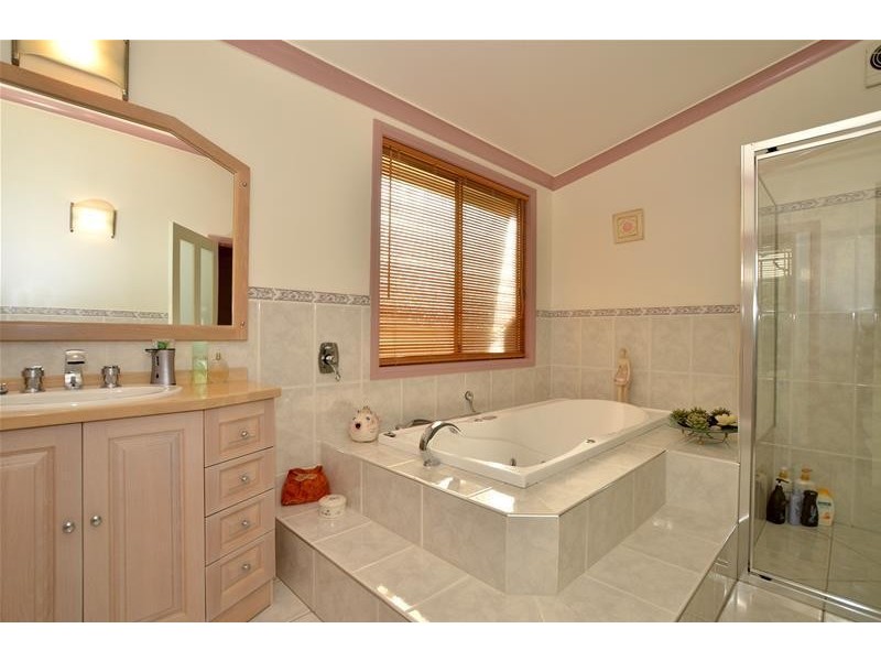 24 Beach Street, Ettalong Beach NSW 2257