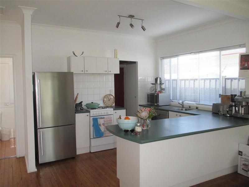 32 Barrenjoey Road, Ettalong Beach NSW 2257