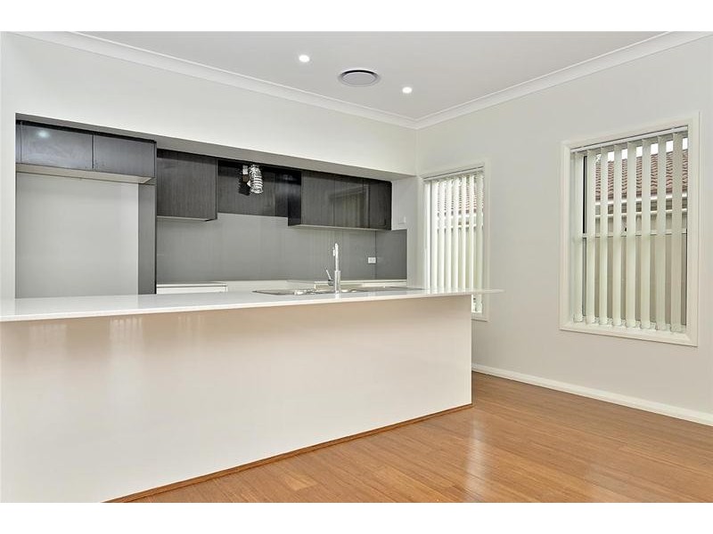2/58 Beach Street, Ettalong Beach NSW 2257