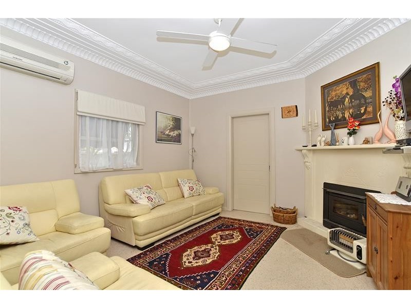 41 Beach Street, Ettalong Beach NSW 2257