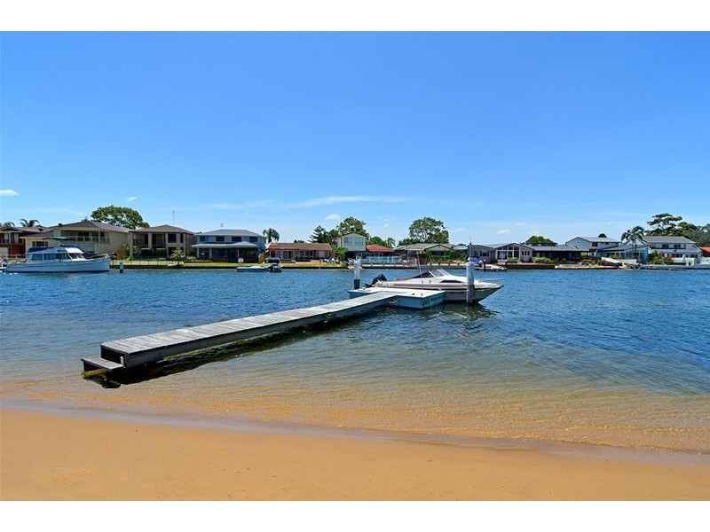11 Heron Place, St Huberts Island NSW 2257