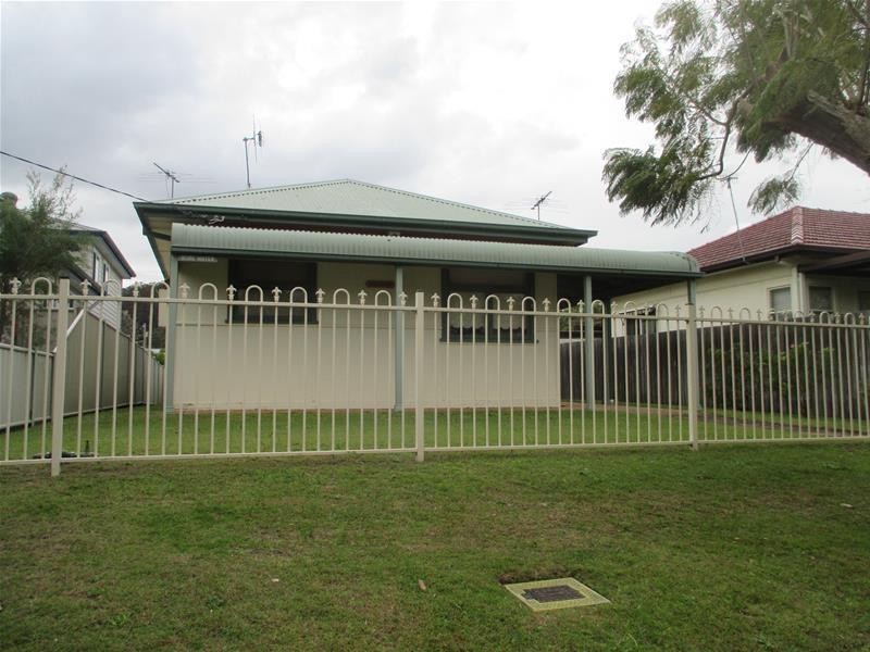 19 Beach Street, Ettalong Beach NSW 2257