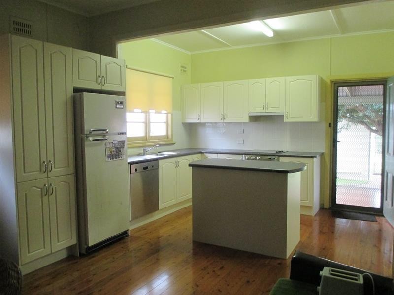 19 Beach Street, Ettalong Beach NSW 2257