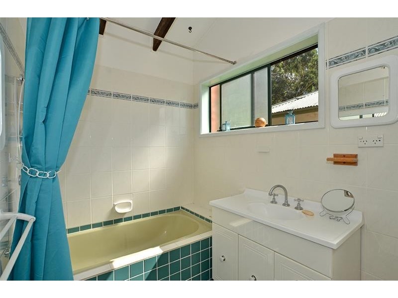 17 Uralla Lane, Blackwall NSW 2256