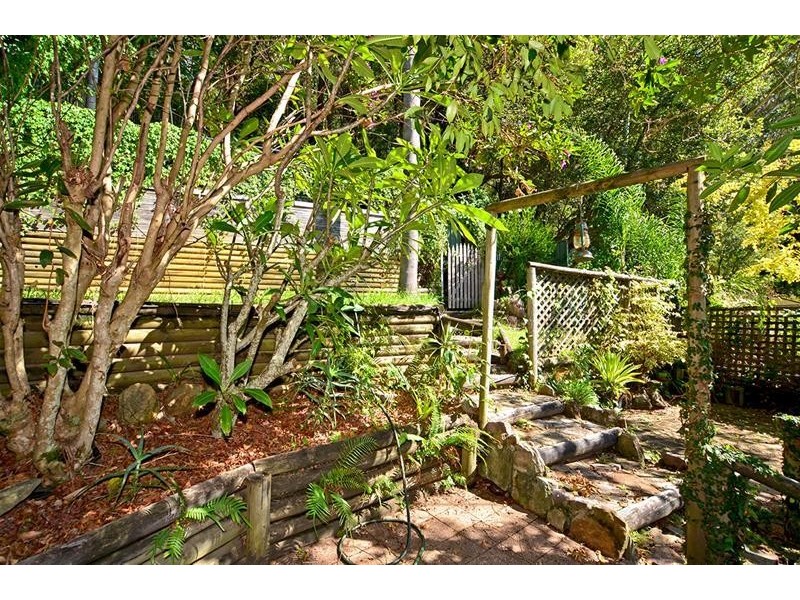 17 Uralla Lane, Blackwall NSW 2256