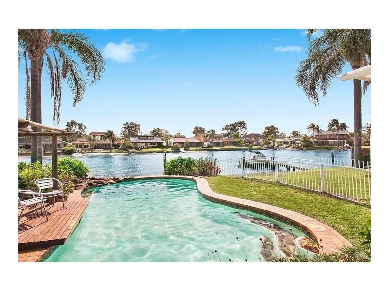 9 Long Arm Parade, St Huberts Island NSW 2257