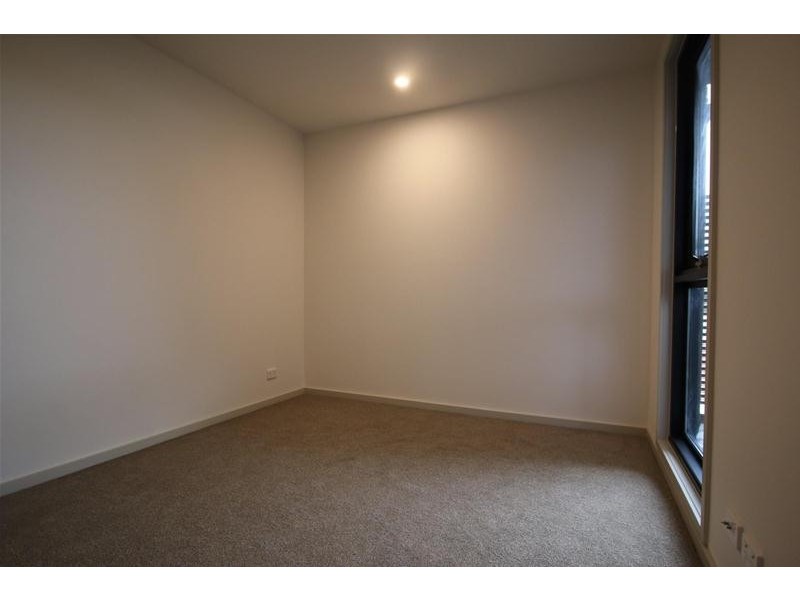 207/316 Pascoe Vale Road, Essendon VIC 3040