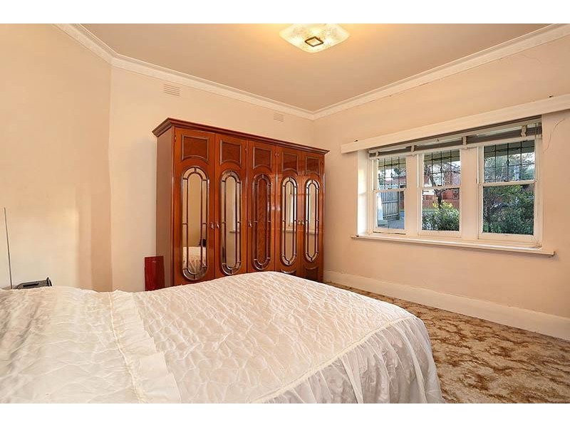 252 Pascoe Vale Road, Essendon VIC 3040