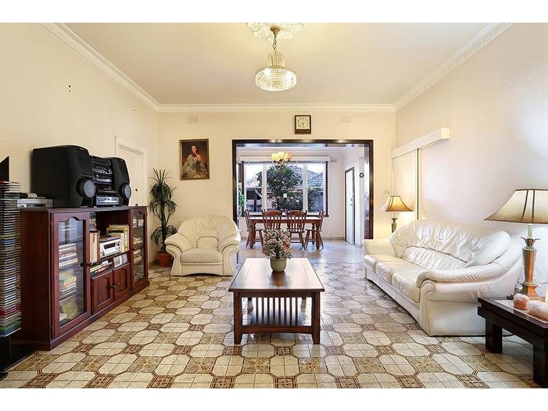 252 Pascoe Vale Road, Essendon VIC 3040