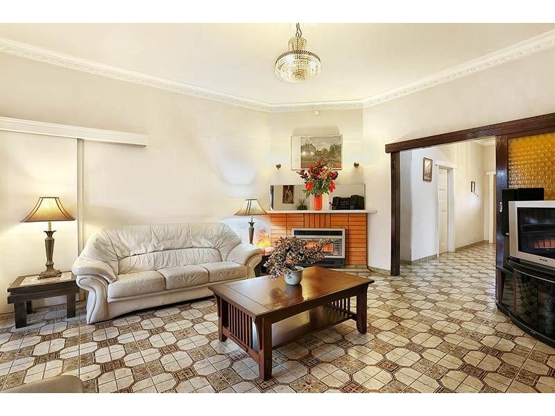 252 Pascoe Vale Road, Essendon VIC 3040