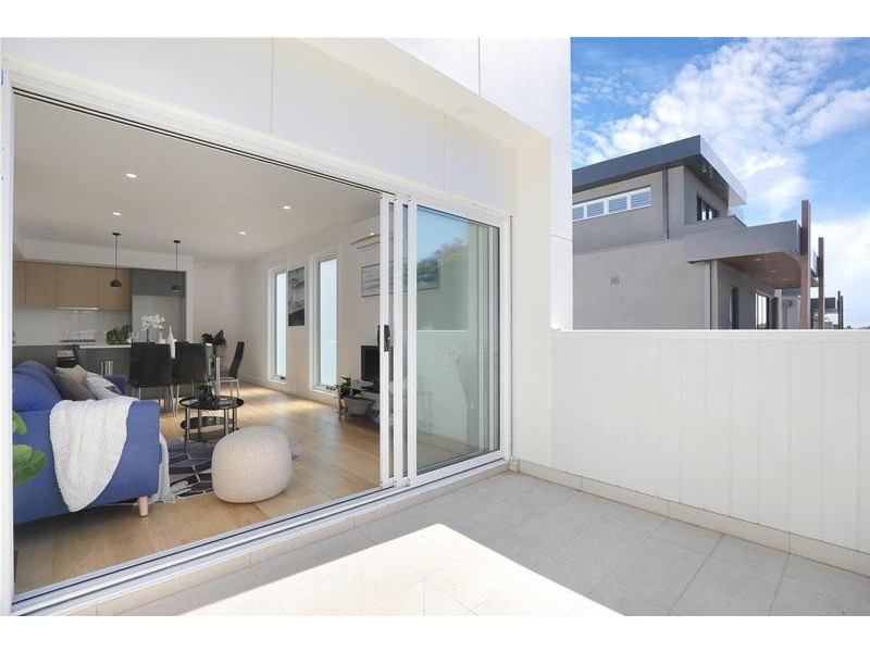 2/13 Hotham Road, Niddrie VIC 3042