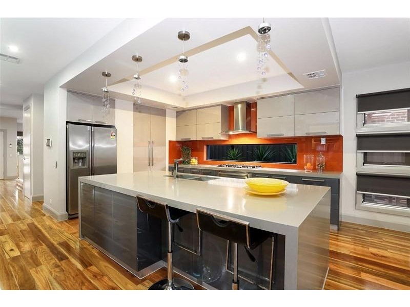 8 Sinclair Green, Derrimut VIC 3030