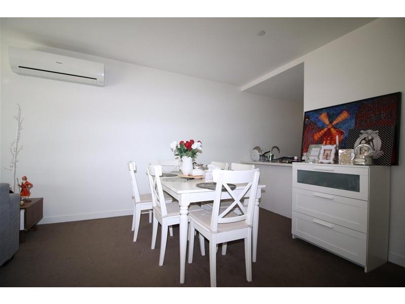 406/105 Pier Street, Altona VIC 3018