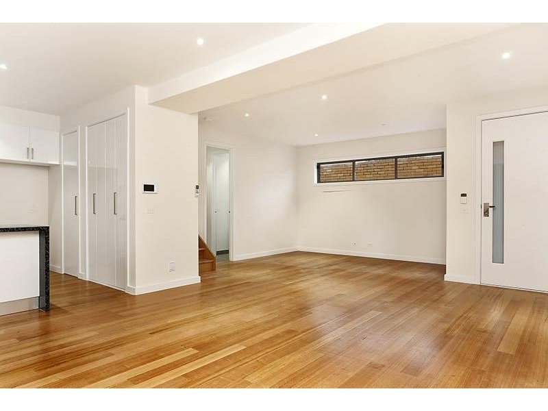 2/7 Stapley Crescent, Altona North VIC 3025