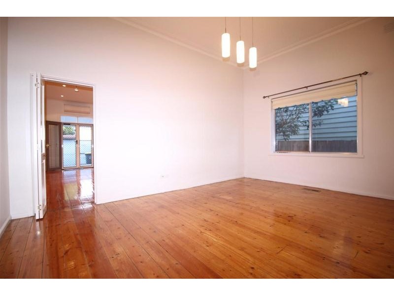 24 Dean Street, Moonee Ponds VIC 3039