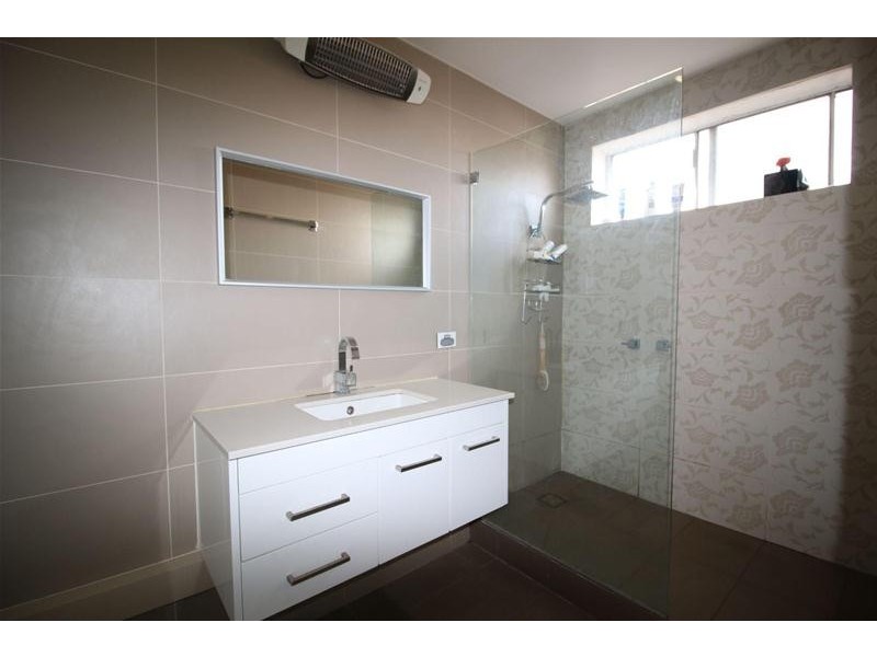 4/36 Edgar Street, Kingsville VIC 3012