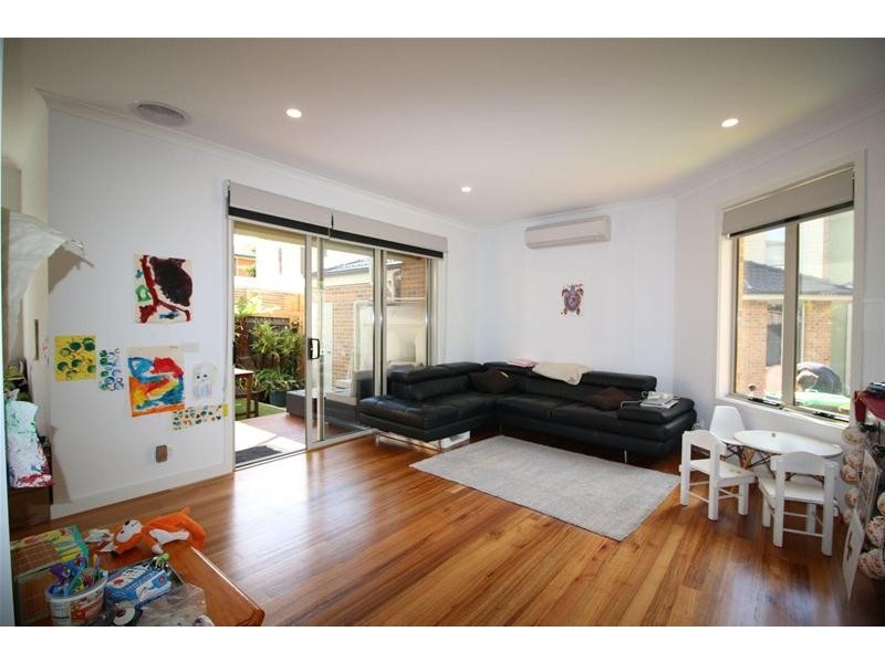 2/71 Bent Street, Moonee Ponds VIC 3039