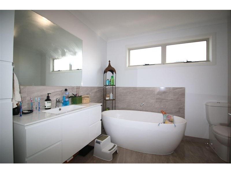 2/71 Bent Street, Moonee Ponds VIC 3039