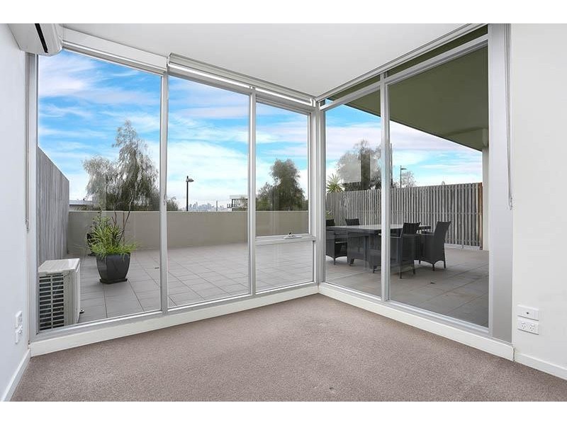 11/2 La Scala Avenue, Maribyrnong VIC 3032