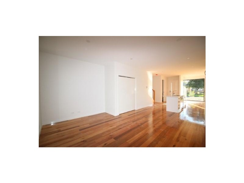 1, 2 &3/73 Kernot Street, South Kingsville VIC 3015