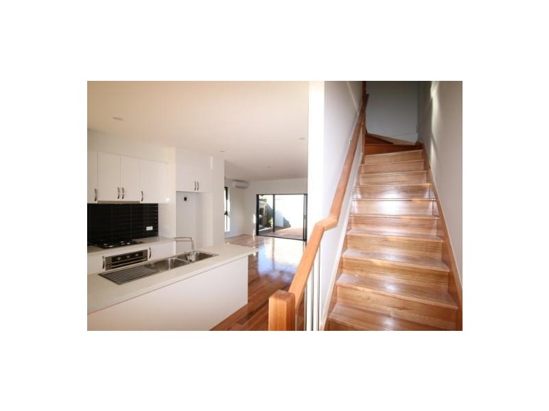 1, 2 &3/73 Kernot Street, South Kingsville VIC 3015