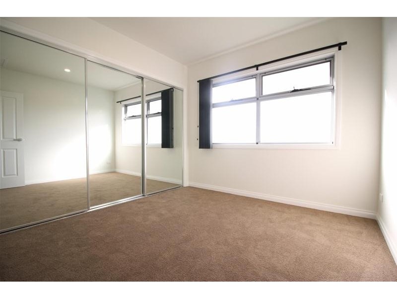 2/83 Langton Street, Glenroy VIC 3046