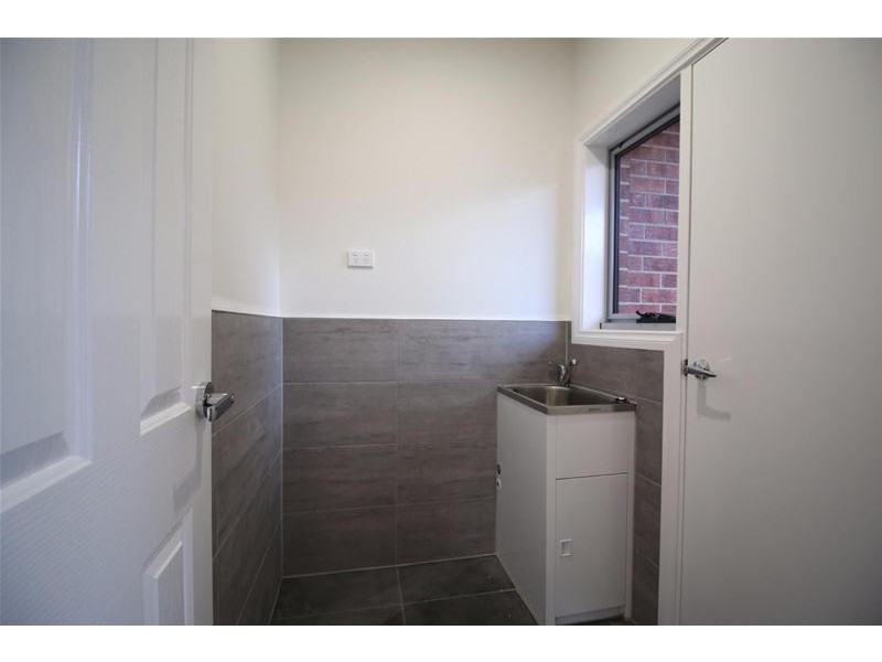 2/83 Langton Street, Glenroy VIC 3046