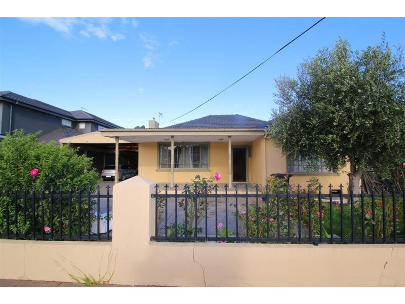 77  Kernot Street, South Kingsville VIC 3015