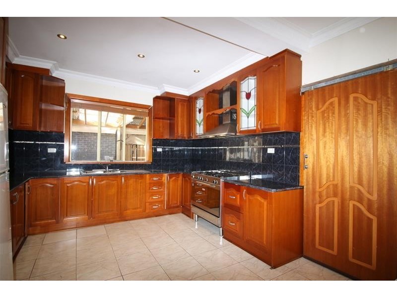 77  Kernot Street, South Kingsville VIC 3015