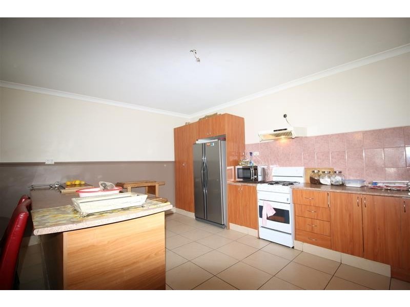 77  Kernot Street, South Kingsville VIC 3015