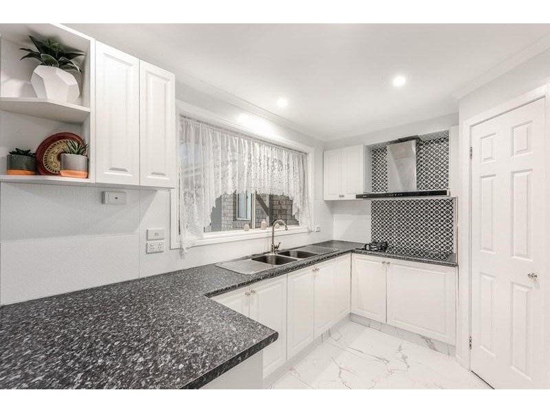 9 Cashmore Place, Roxburgh Park VIC 3064