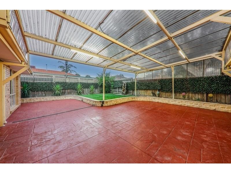 9 Cashmore Place, Roxburgh Park VIC 3064