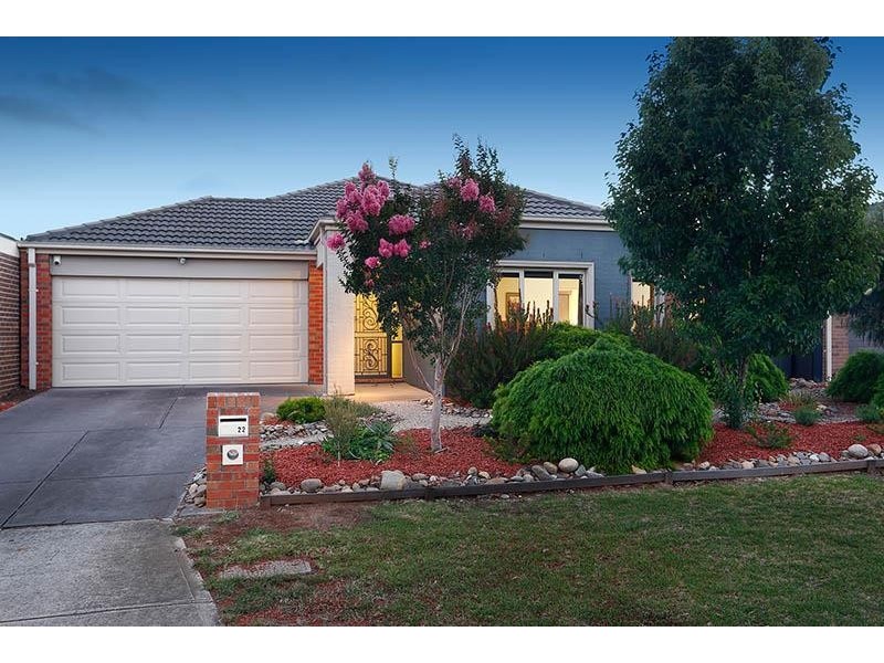 22 Hemlock Crescent, Point Cook VIC 3030