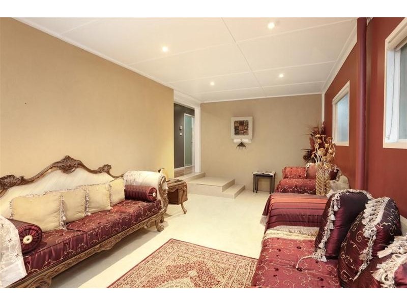 17 Dalton Street, Sunshine West VIC 3020