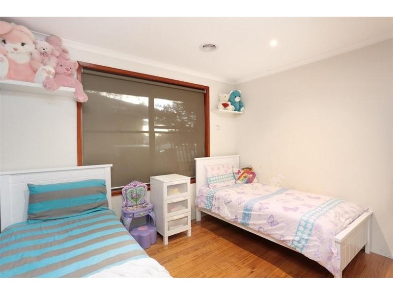 17 Dalton Street, Sunshine West VIC 3020