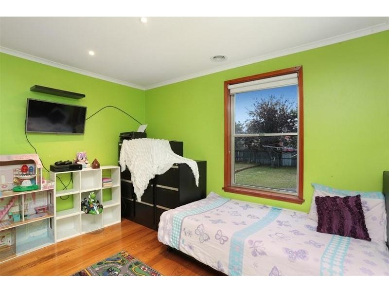 17 Dalton Street, Sunshine West VIC 3020