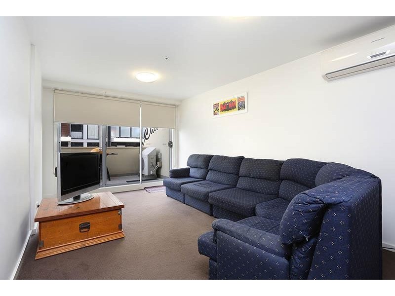 202/117 Pier Street, Altona VIC 3018