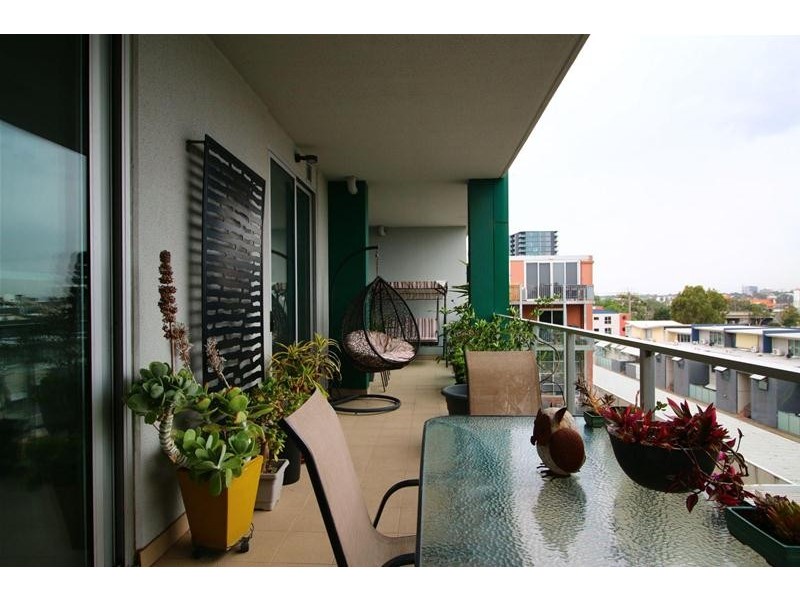 11/41 Moreland Street, Footscray VIC 3011