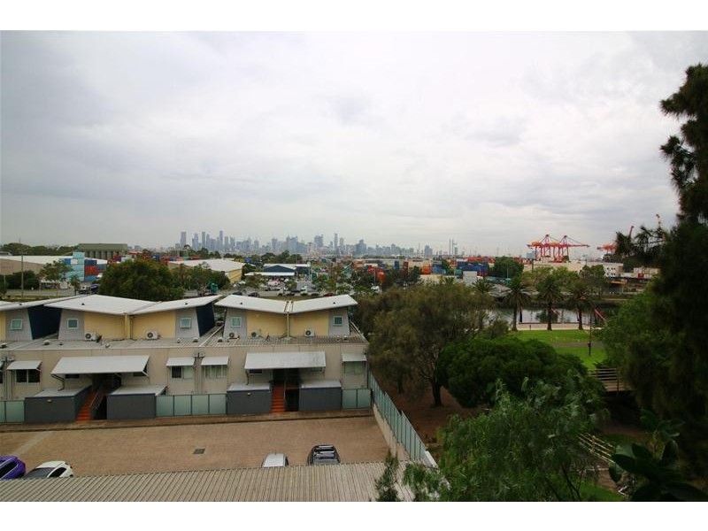 11/41 Moreland Street, Footscray VIC 3011