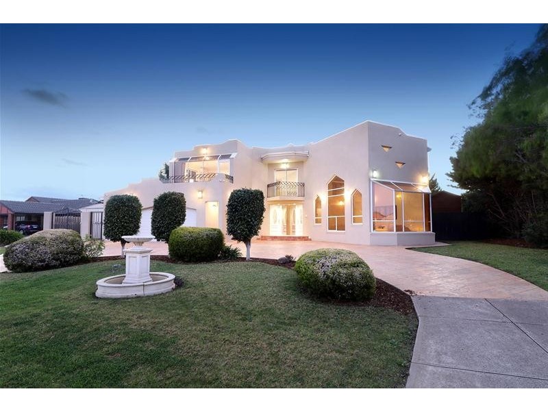 9 Elegan Court, Hillside VIC 3037