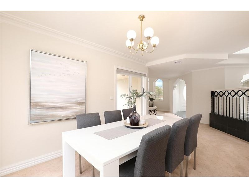 9 Elegan Court, Hillside VIC 3037