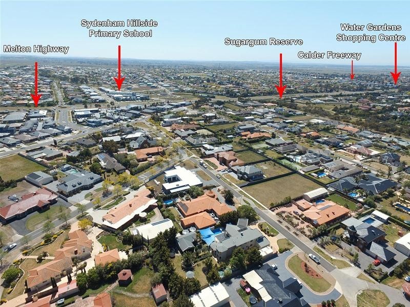 9 Elegan Court, Hillside VIC 3037