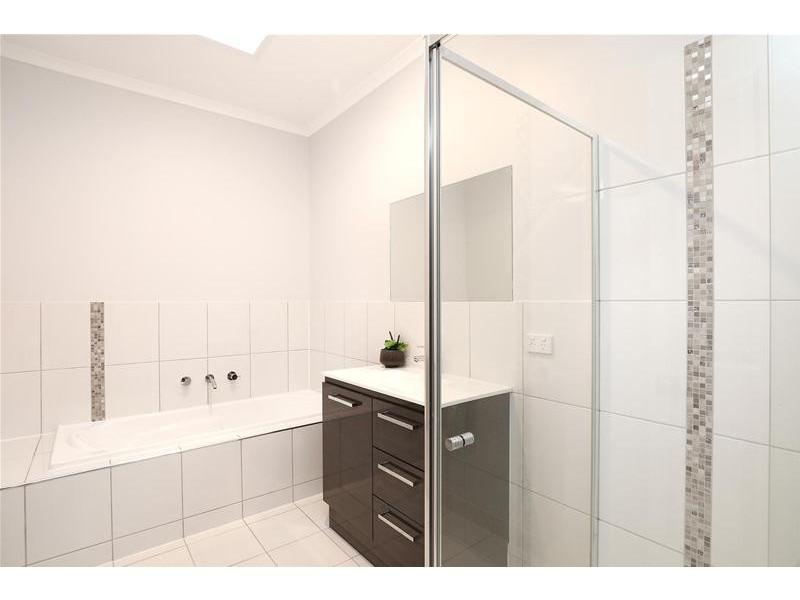 49A Rosala Avenue, Altona North VIC 3025