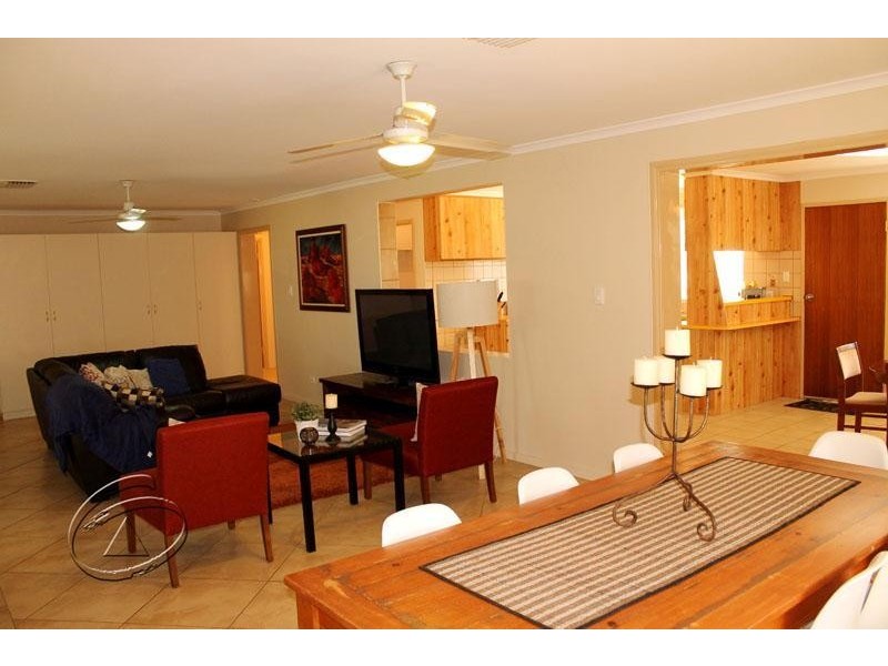 6 Fuchsia Road, Connellan NT 0870